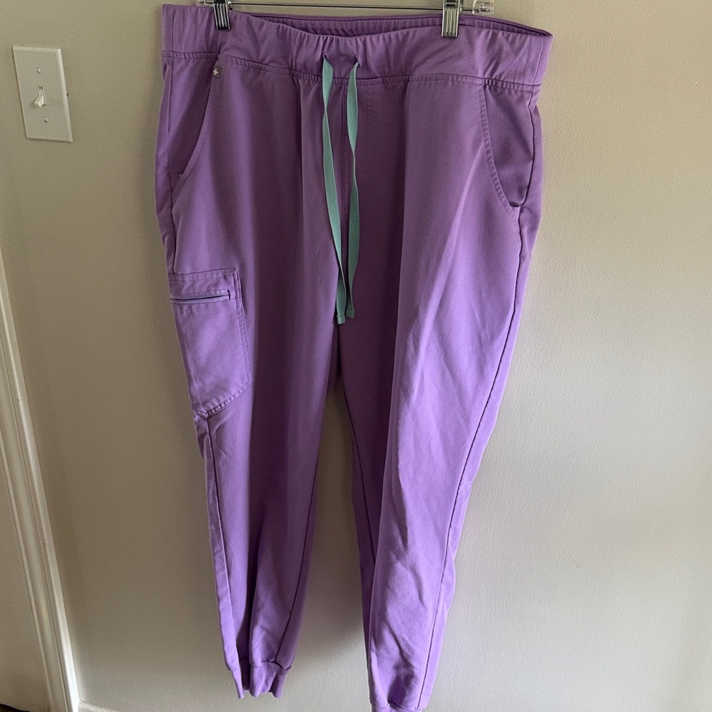 Figs Lilac Drawstring Cargo Joggers
